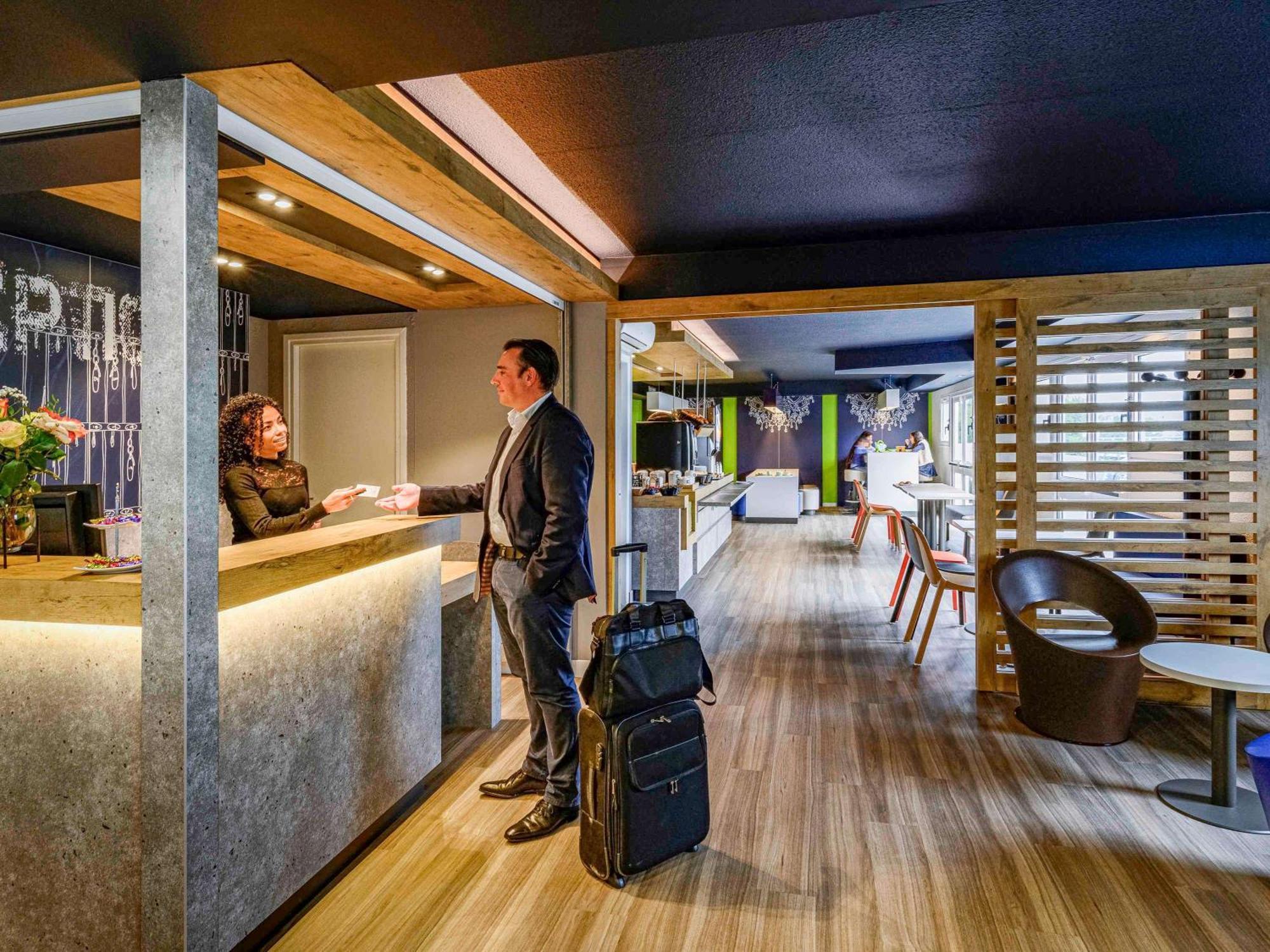 Ibis Budget Saint-Etienne Stade Exterior foto