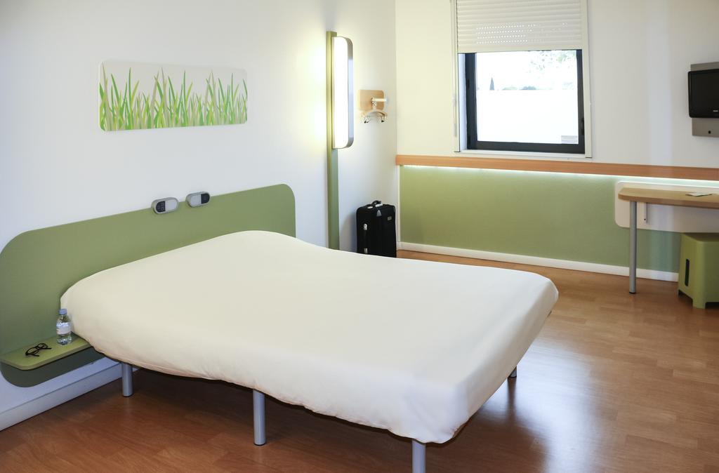 Ibis Budget Saint-Etienne Stade Quarto foto